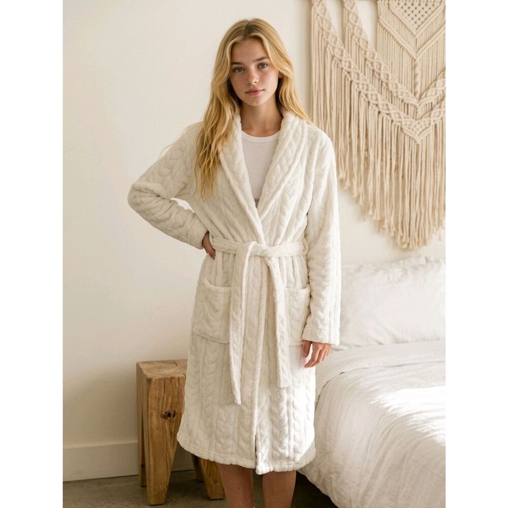 DREAM Ivory Sequin Fuzzy Robe Girls XL 14/16 Faux Fur Fleece Sleepwear Bathrobe